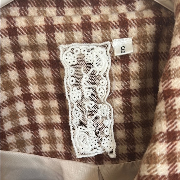 Sadie & Sage Brown and White Bomber Jacket - Picture 3 of 6